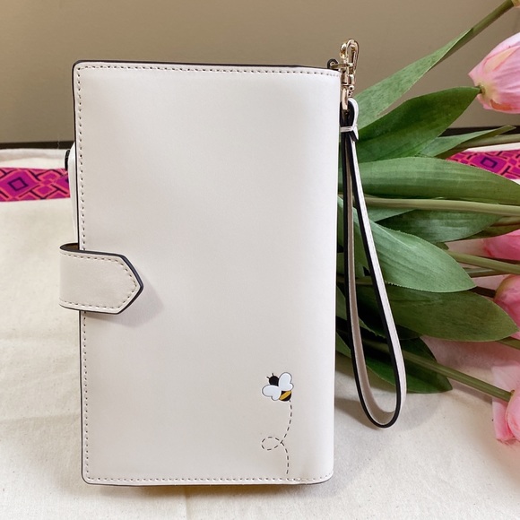 Kate Spade honey bee phone wallet wristlet - Picture 8 of 13